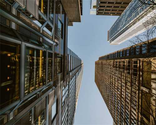 海沧区人行道降坡改造 提升居民出行安全与舒适度