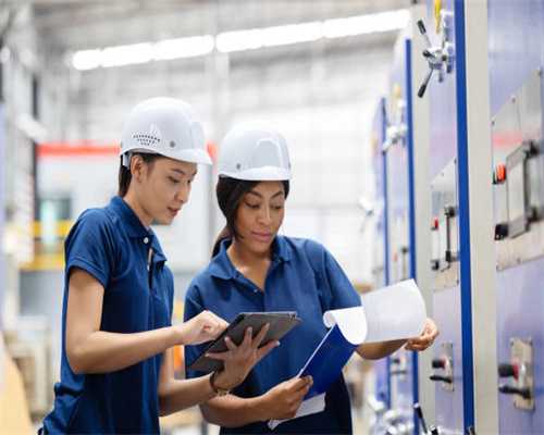 八旬婆婆在医院“上厕所”走失，派出所民警上街找到她