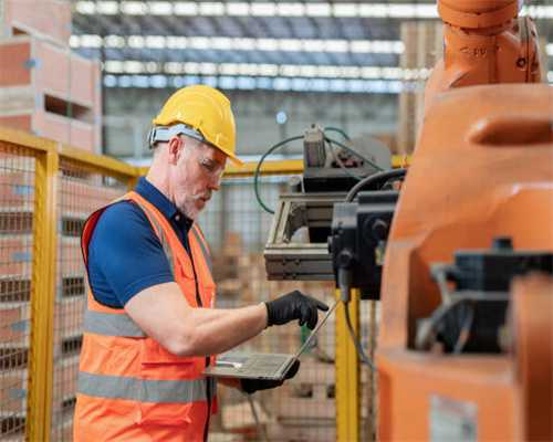 禾迈VS昱能:海外社媒影响力大比拼