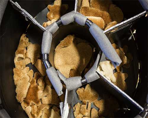 问政海南丨划线车位限停时间不合理、同一条路标准不一 市民建议：短信提醒后10分钟再贴单