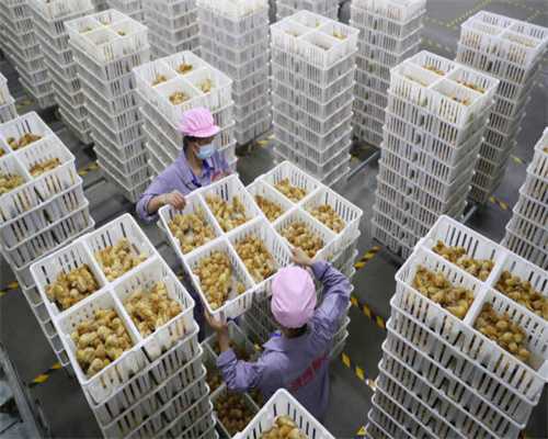 70㎡两室暗厅改造，老破小变身三口温馨居